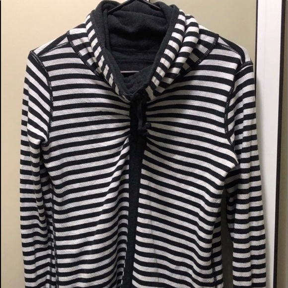 Lululemon In A Cinch Reversible Sweater - Picture 3 of 7